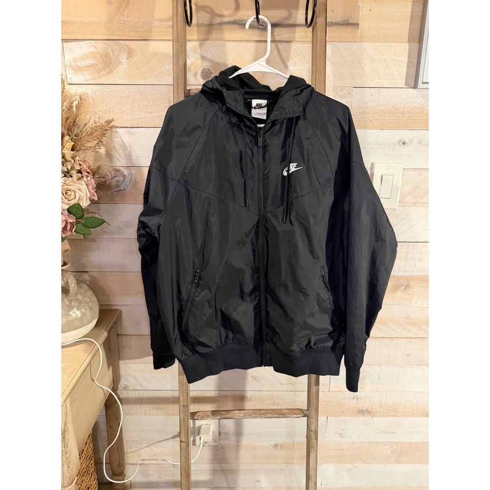 Nike Sportswear Windrunner Hooded Windbreaker Jacket Black Mens Small AR2191-010